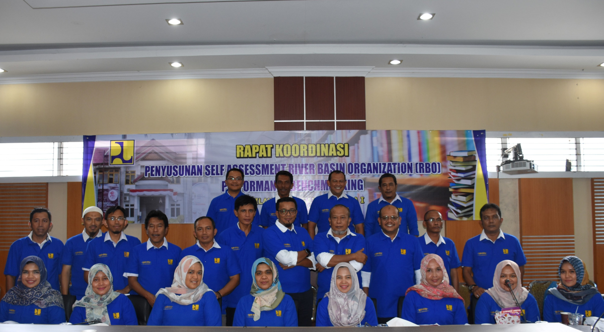 Peserta Rapat Koordinasi Penyusunan Self Assessment RBO Performance Benchmarking Balai Wilayah Sungai Sumatera I.