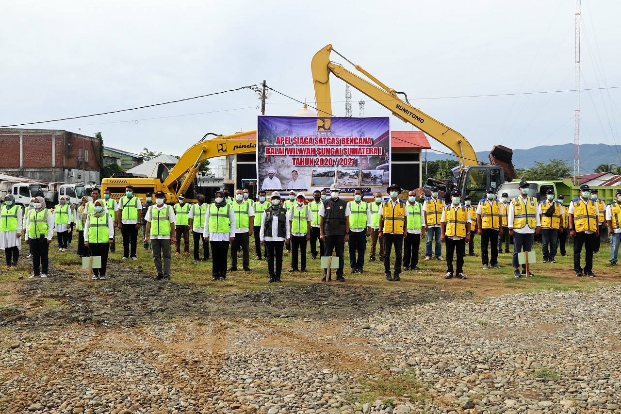 Foto Bersama pada Apel Siaga Satgas Bencana BWS Sumatera I 