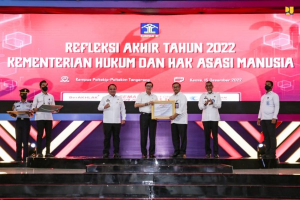 Kementerian PUPR Raih Peringkat Dua Terbaik Penghargaan Indeks Reformasi Hukum 2022