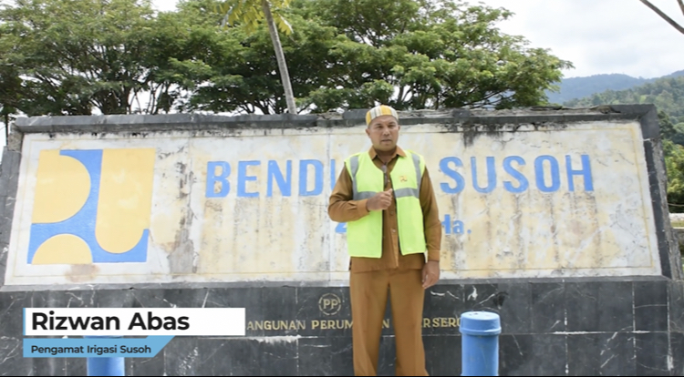 Bapak Rizwan Abas, pengamat D.I Susoh, memaparkan serangkaian kegiatan yang dilakukan